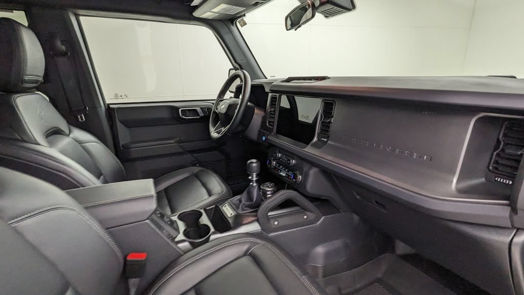 Certified 2025 Ford Bronco Big Bend w/ Sasquatch Package AWD/4WD image 38
