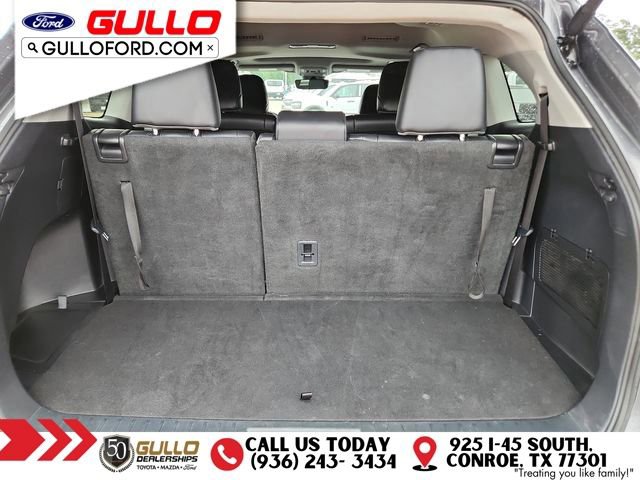 Used 2024 Toyota Highlander XLE AWD/4WD image 10