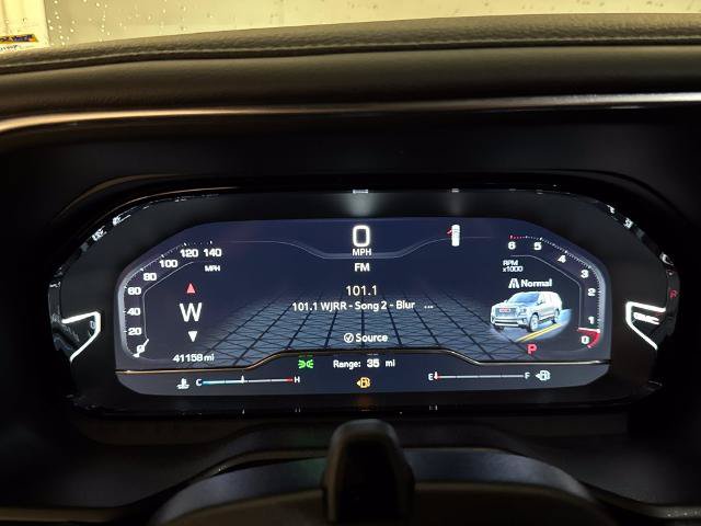 Used 2024 GMC Yukon Denali w/ Advanced Technology Package RWD image 25