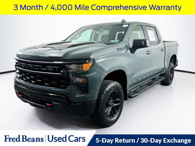 Used 2025 Chevrolet Silverado 1500 Custom Trail Boss w/ LPO, Dark Essentials Package AWD/4WD image 4