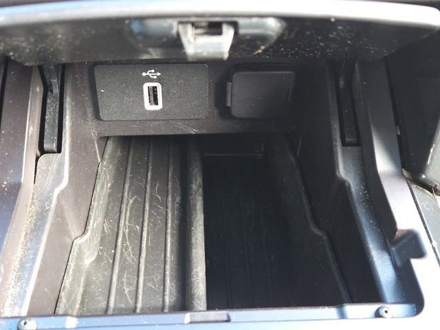 Certified 2019 Ford Explorer XLT w/ Equipment Group 202A image 34