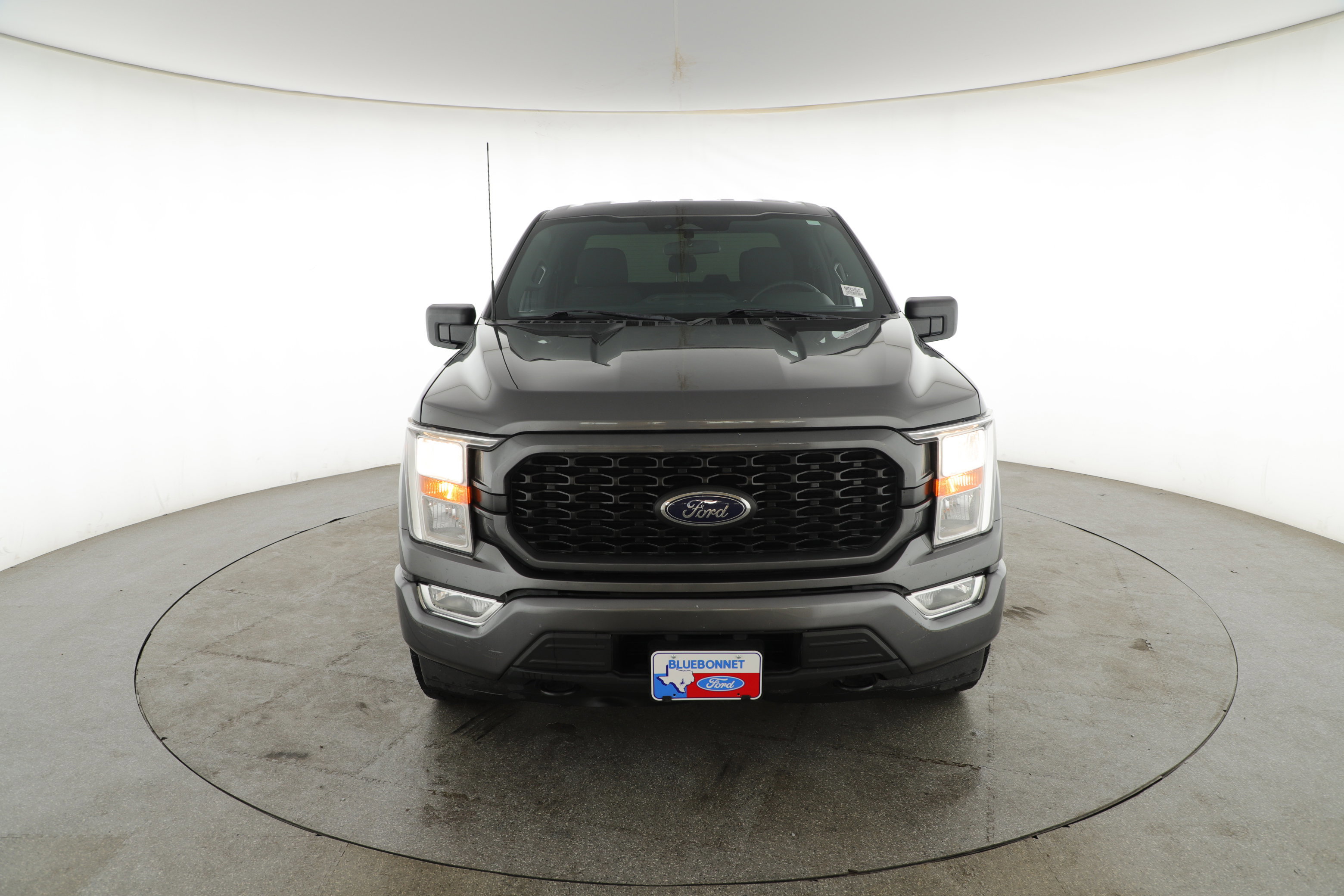 Certified 2022 Ford F150 XL w/ STX Appearance Package image 3