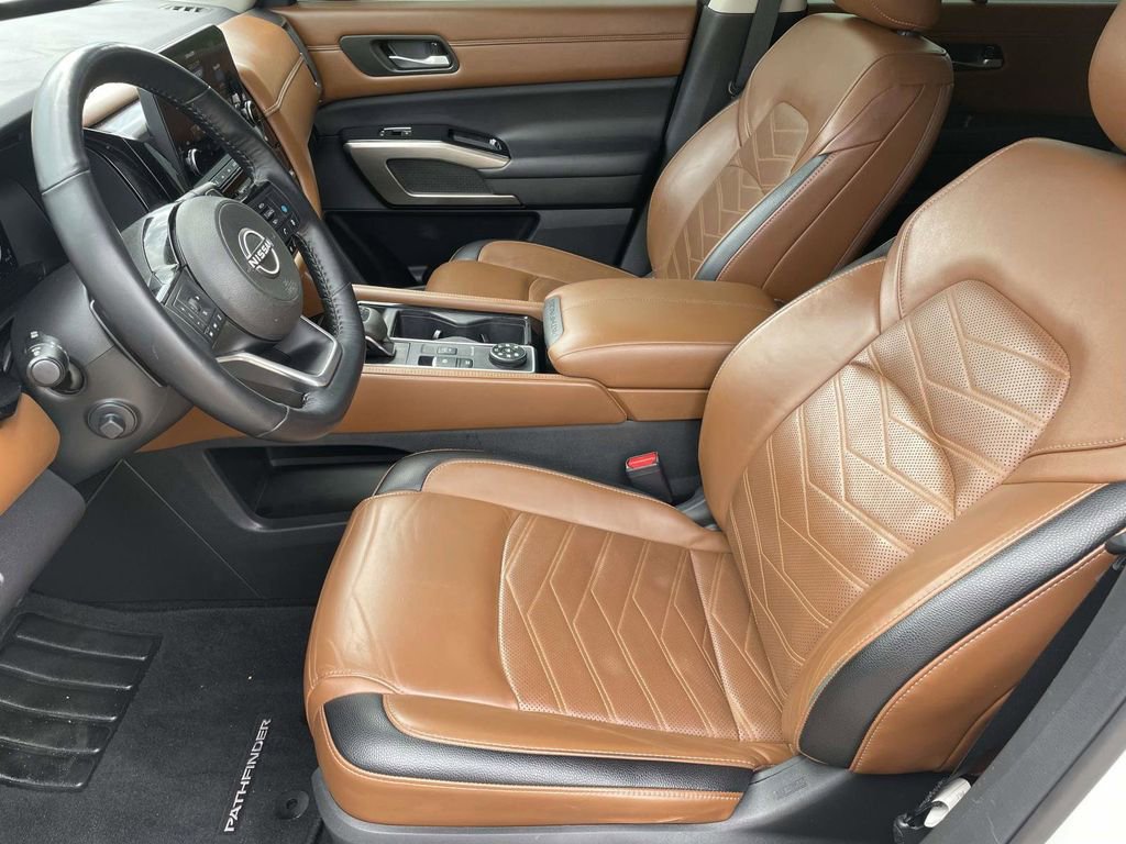 Used 2024 Nissan Pathfinder Platinum w/ Cargo Package AWD/4WD image 13
