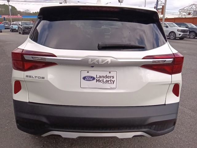 Used 2023 Kia Seltos LX image 4
