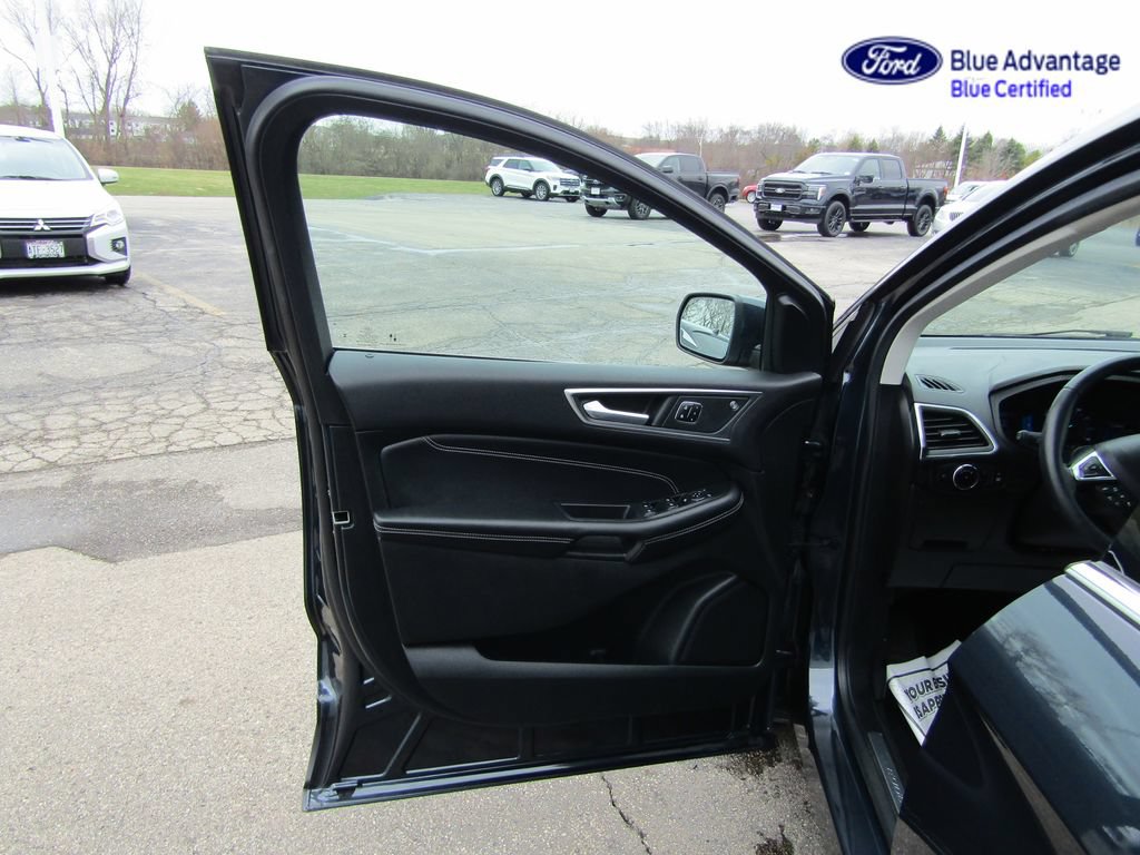 Certified 2023 Ford Edge Titanium w/ Equipment Group 301A AWD/4WD image 29