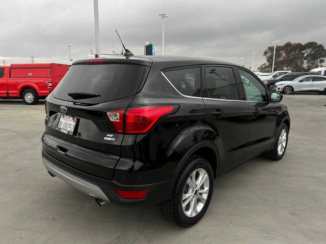 Certified 2019 Ford Escape SE image 5