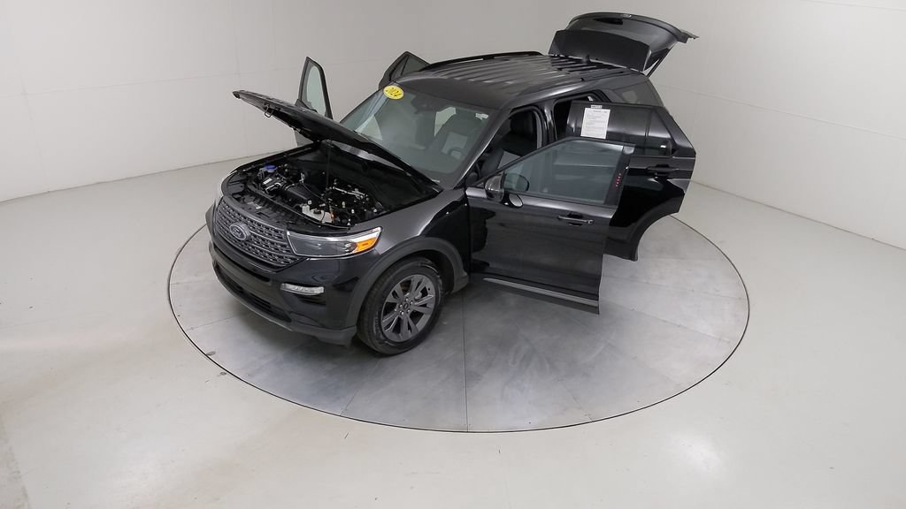 Certified 2024 Ford Explorer XLT w/ Equipment Group 202A AWD/4WD image 57