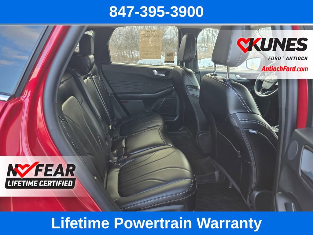 Certified 2025 Ford Escape Platinum w/ Premium Technology Package image 34