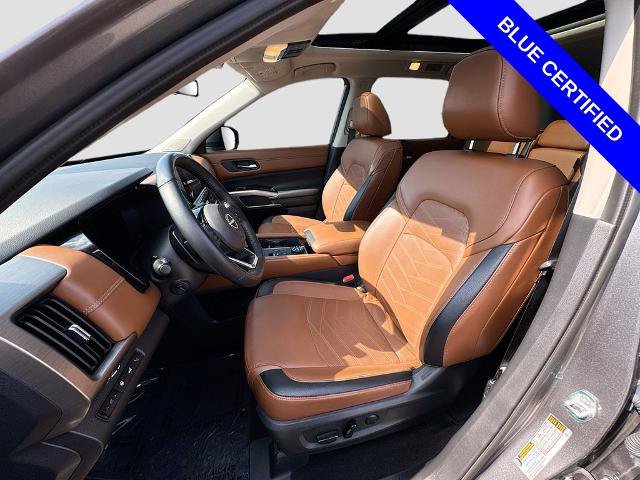 Used 2023 Nissan Pathfinder Platinum w/ Cargo Package AWD/4WD image 18