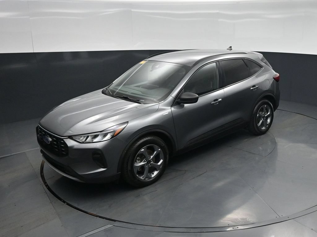 Certified 2025 Ford Escape ST-Line w/ Tech Pack #1 FWD image 31