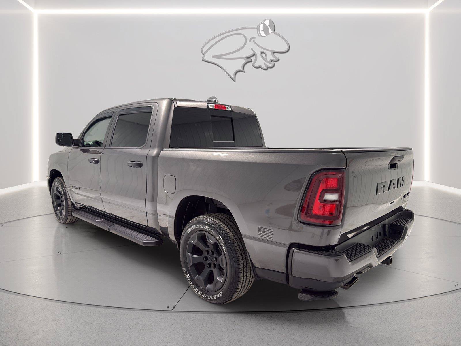 Used 2026 RAM 1500 Express AWD/4WD image 3