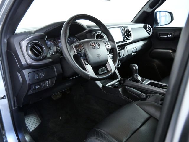 Used 2023 Toyota Tacoma TRD Sport w/ TRD Premium Sport Package AWD/4WD image 16