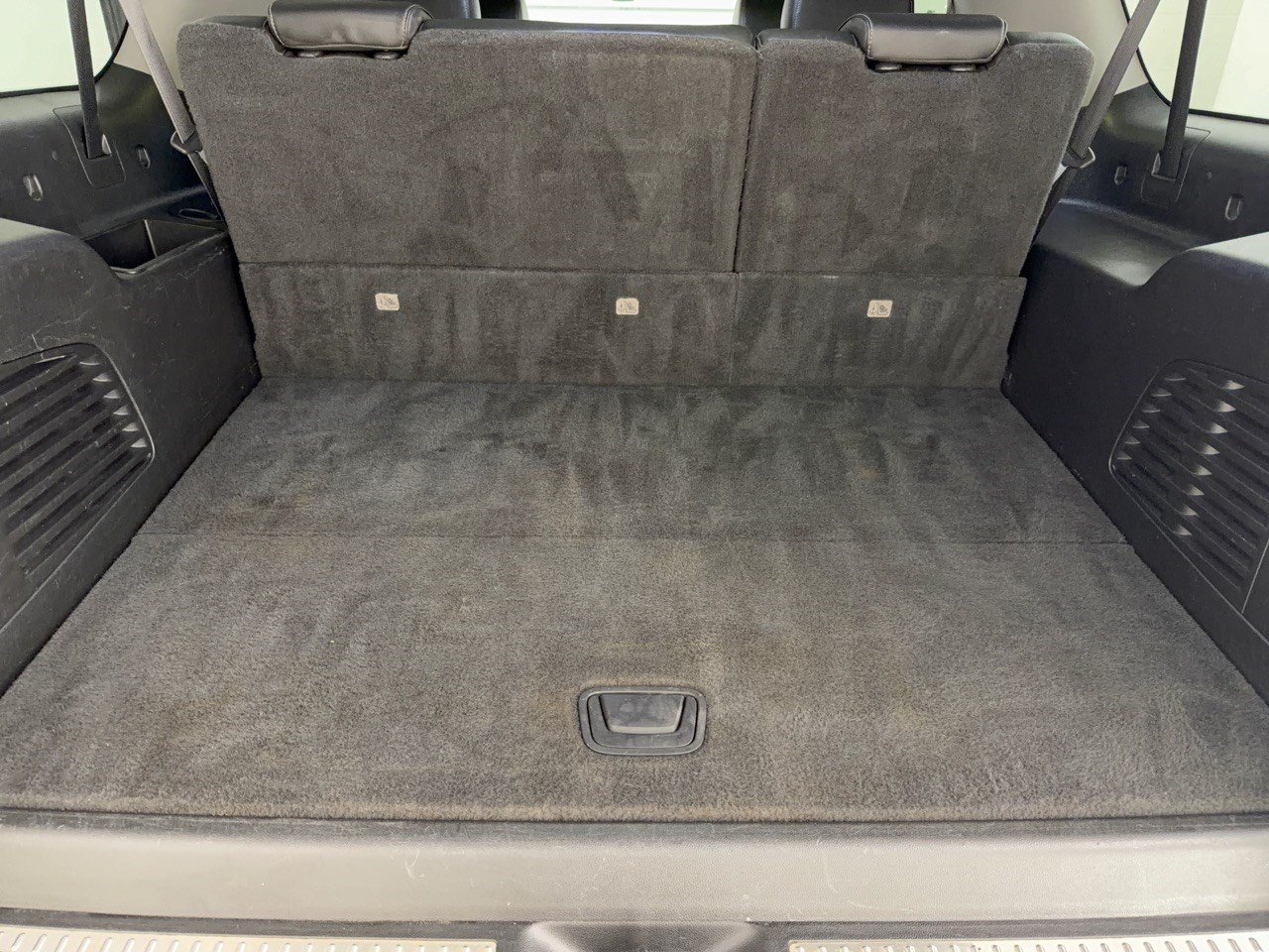 Used 2018 Chevrolet Suburban LT w/ Luxury Package AWD/4WD image 28
