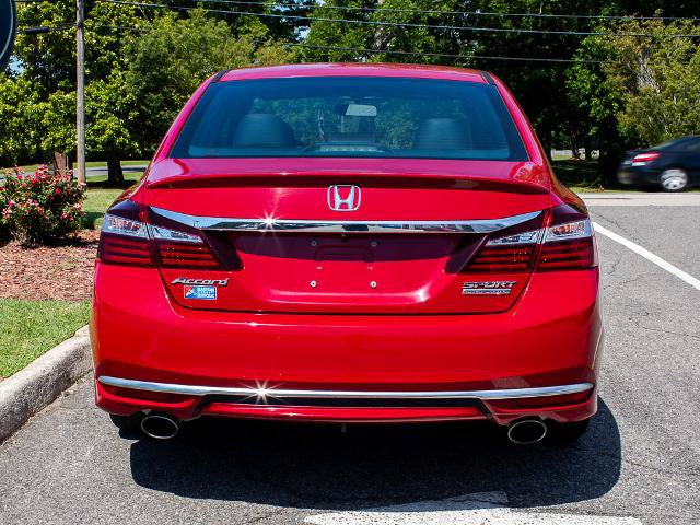 Used 2017 Honda Accord Sport Special Edition image 4