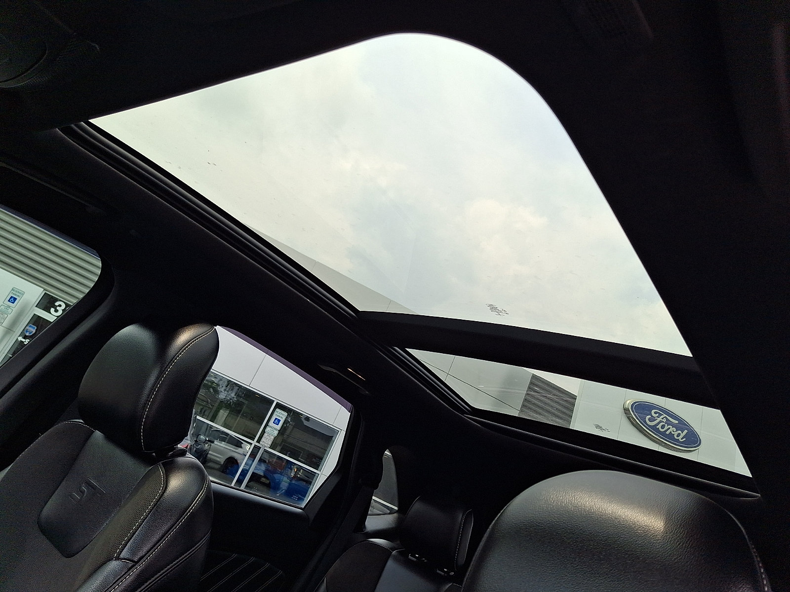 Certified 2019 Ford Edge ST w/ Equipment Group 401A AWD/4WD image 21