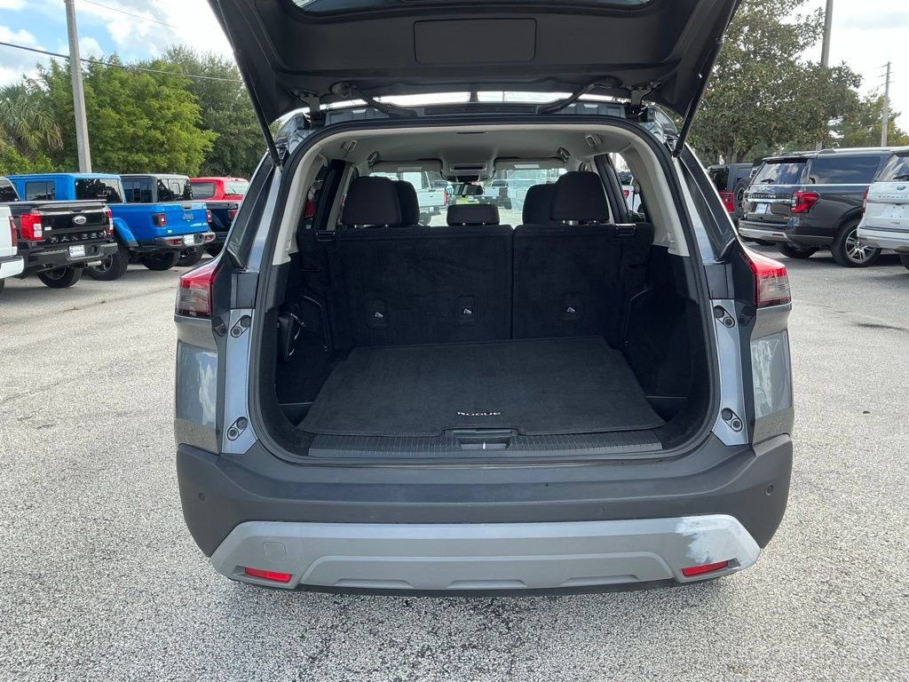 Used 2023 Nissan Rogue S AWD/4WD image 20