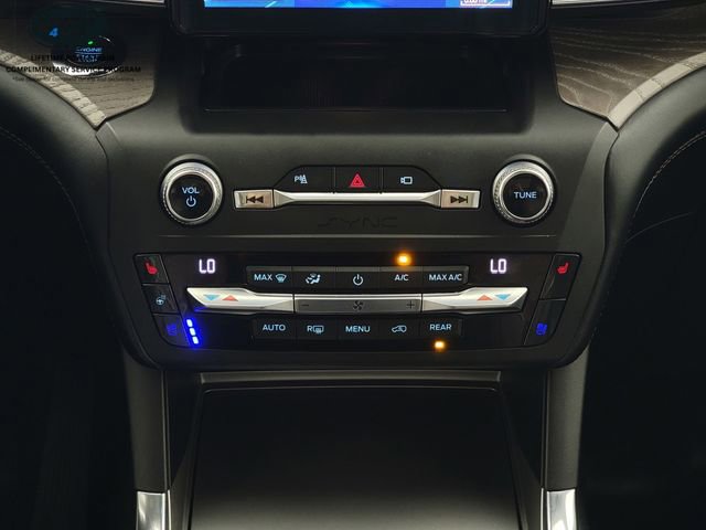 Certified 2020 Ford Explorer Platinum AWD/4WD image 24