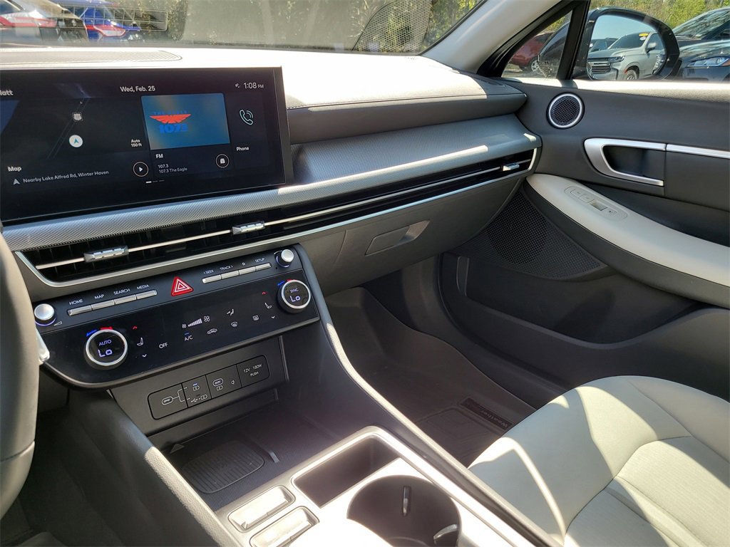 Used 2024 Hyundai Sonata SEL w/ Convenience Package image 18