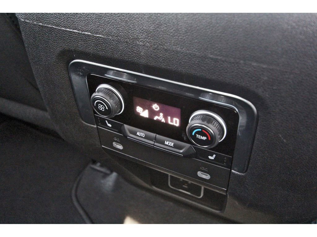 Used 2023 Chevrolet Tahoe LT w/ Luxury Package image 12