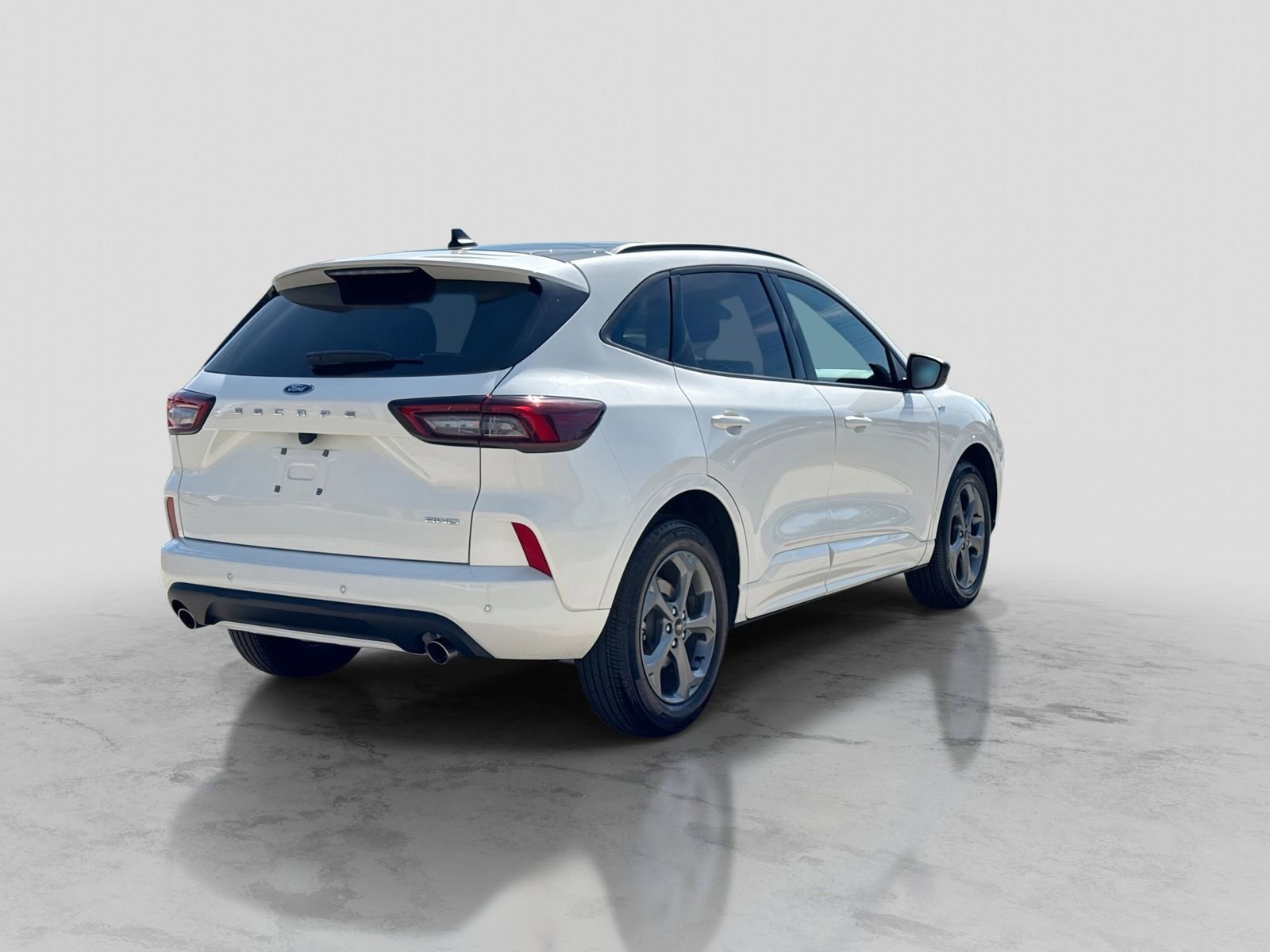 Certified 2024 Ford Escape ST-Line w/ Tech Pack #1 AWD/4WD image 8