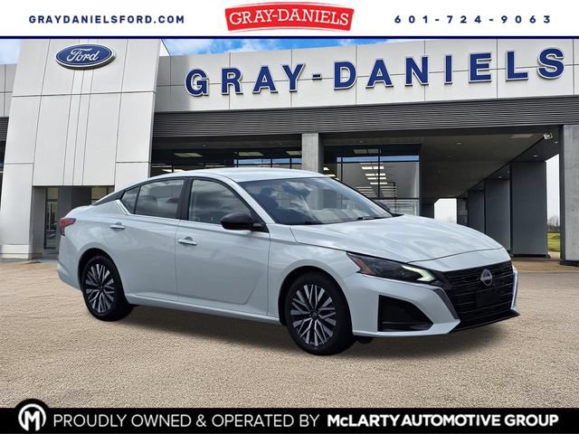 Used 2025 Nissan Altima 2.5 SV