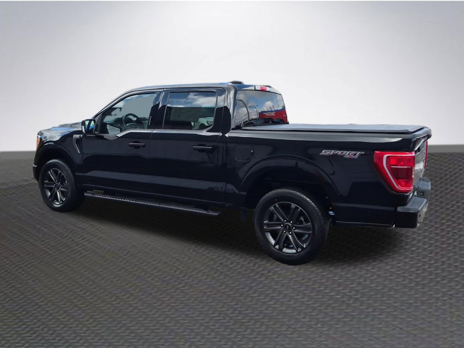 Certified 2023 Ford F150 XLT w/ Equipment Group 302A High image 5