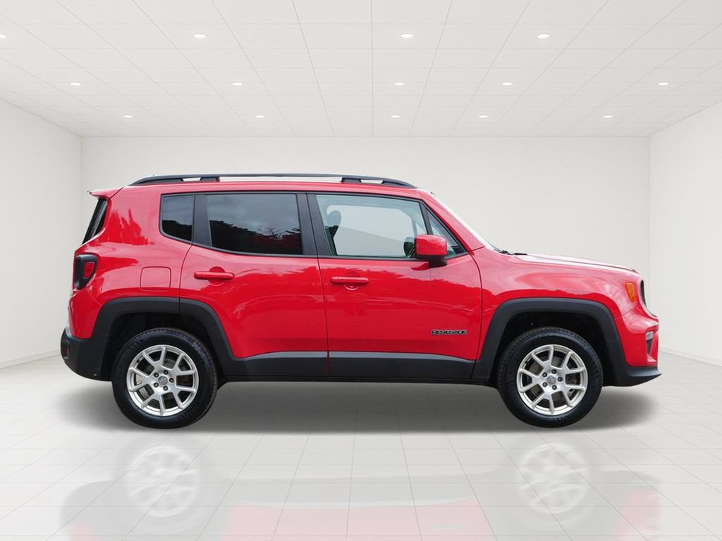 Used 2020 Jeep Renegade Latitude w/ Cold Weather Group AWD/4WD image 2