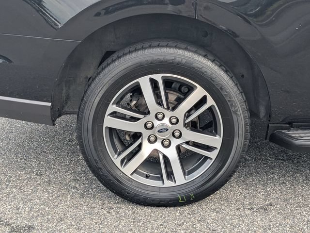 Certified 2024 Ford Expedition Limited AWD/4WD image 10