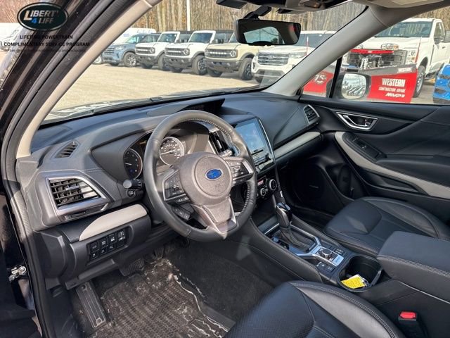 Used 2023 Subaru Forester Limited image 9