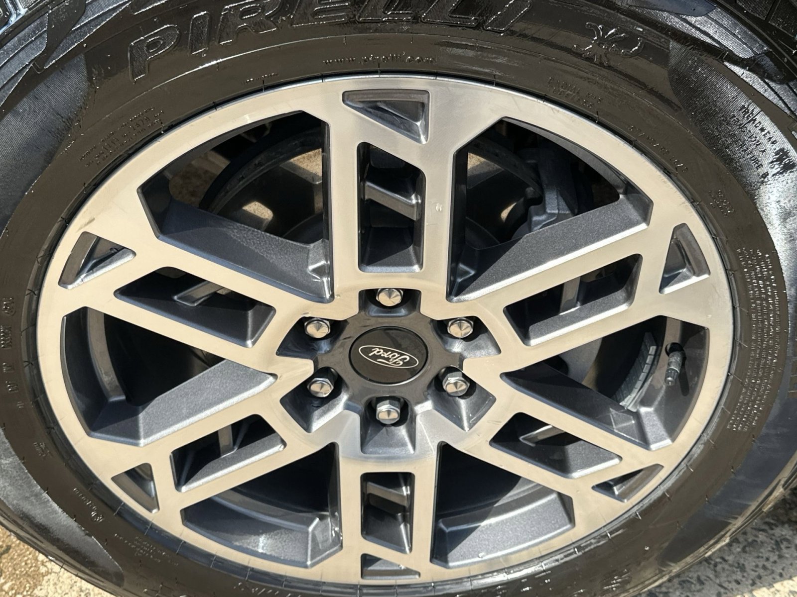 Certified 2025 Ford Expedition Active AWD/4WD image 20