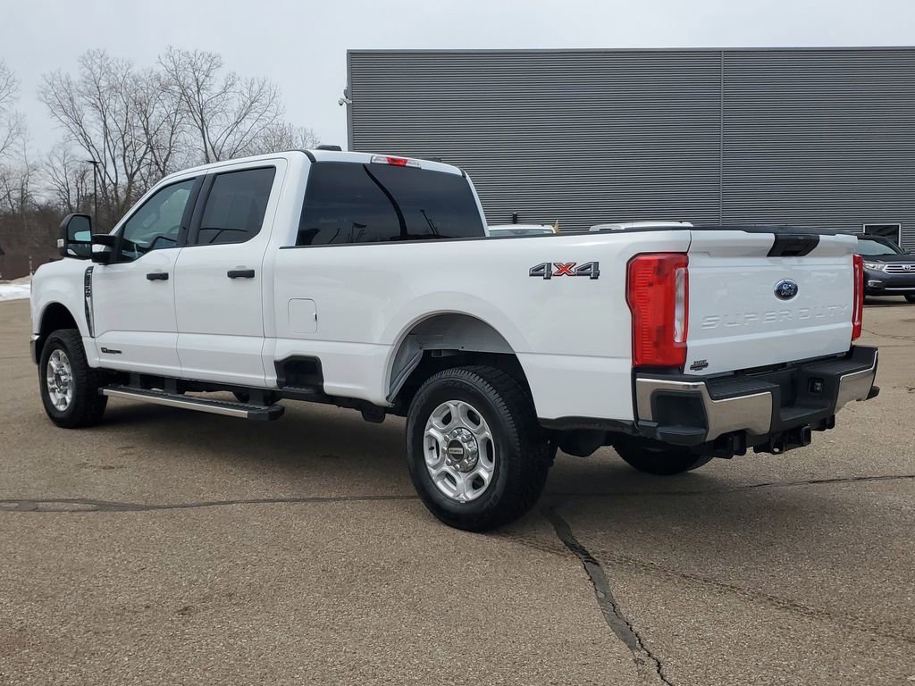 Certified 2025 Ford F250 XLT image 3