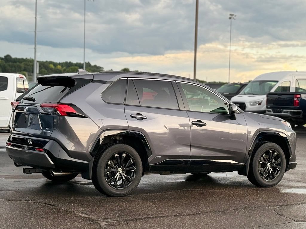 Used 2024 Toyota RAV4 SE w/ Weather Package AWD/4WD image 31