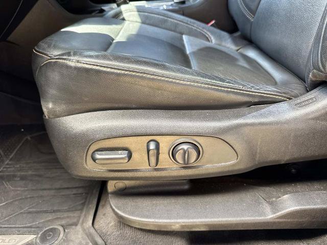 Used 2019 Chevrolet Traverse RS w/ LPO, Floor Liner Package FWD image 16