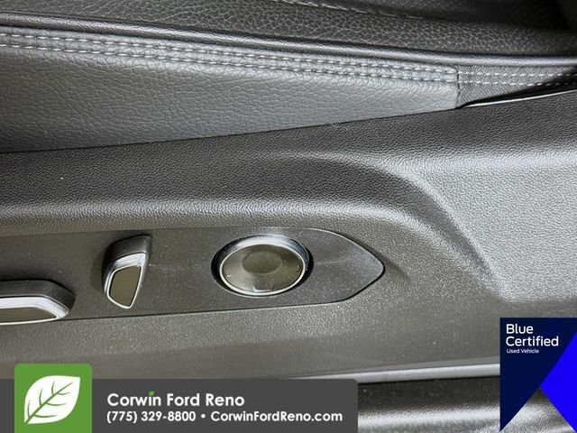 Used 2025 GMC Yukon Denali w/ Denali Reserve Package image 24