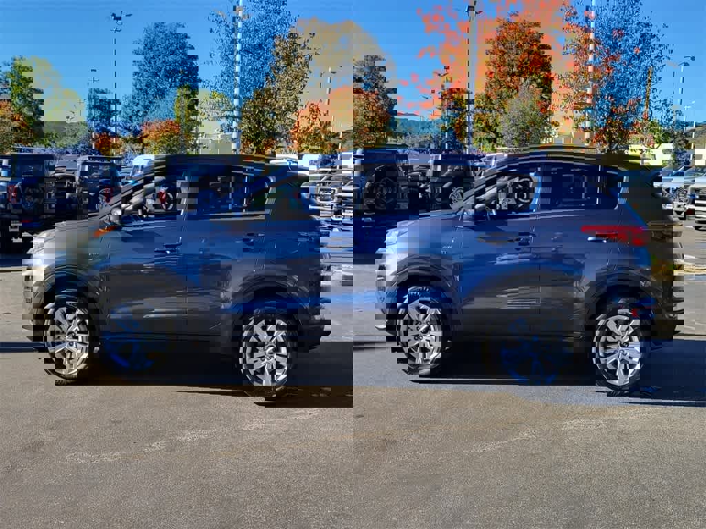 Used 2017 Kia Sportage LX image 2