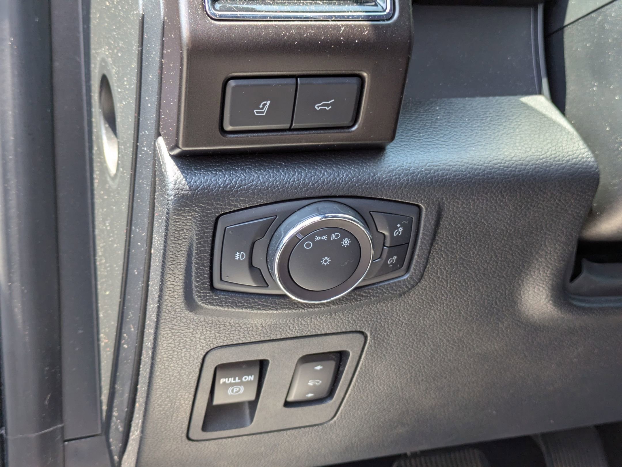 Certified 2020 Ford Expedition Limited w/ Equipment Group 303A AWD/4WD image 16