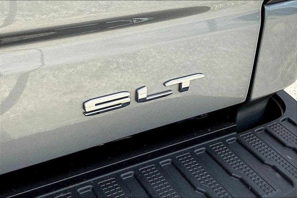 Used 2026 GMC Sierra 1500 SLT AWD/4WD image 27