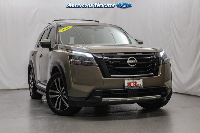 Used 2024 Nissan Pathfinder Platinum w/ Lighting Package (N93)