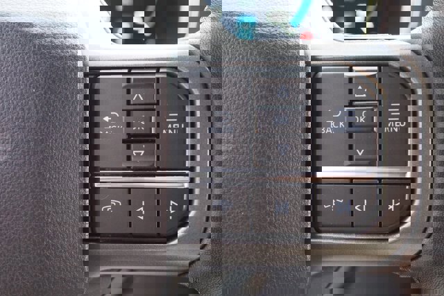 Certified 2022 Ford F150 Lariat w/ Equipment Group 502A High image 23