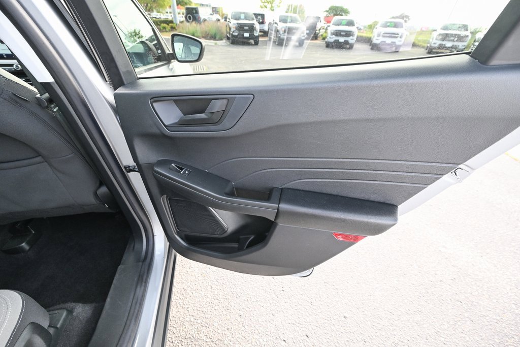 Certified 2022 Ford Escape SE image 28