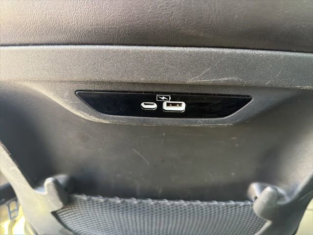 Used 2023 Chrysler Pacifica Limited image 20