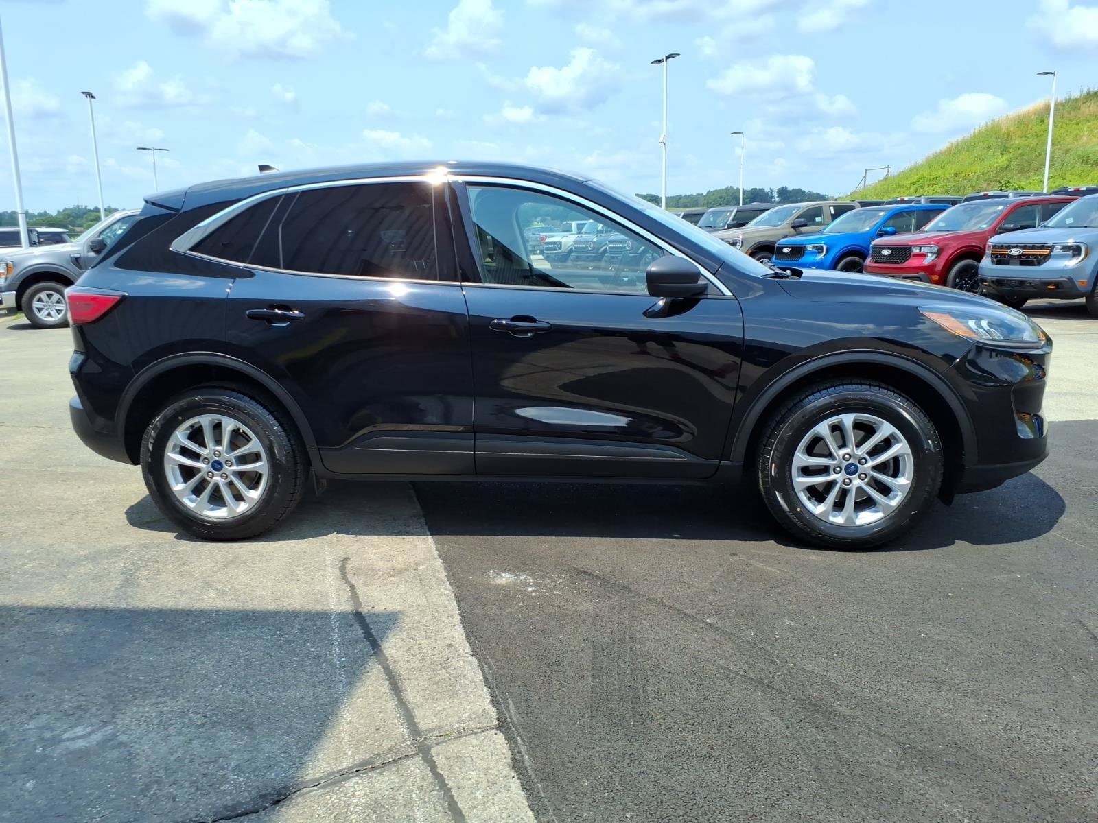 Certified 2022 Ford Escape SE w/ Convenience Package AWD/4WD image 6