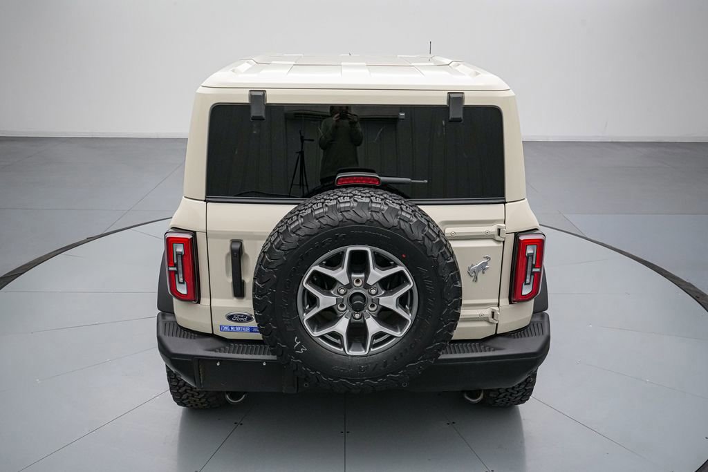 Certified 2025 Ford Bronco Badlands image 4