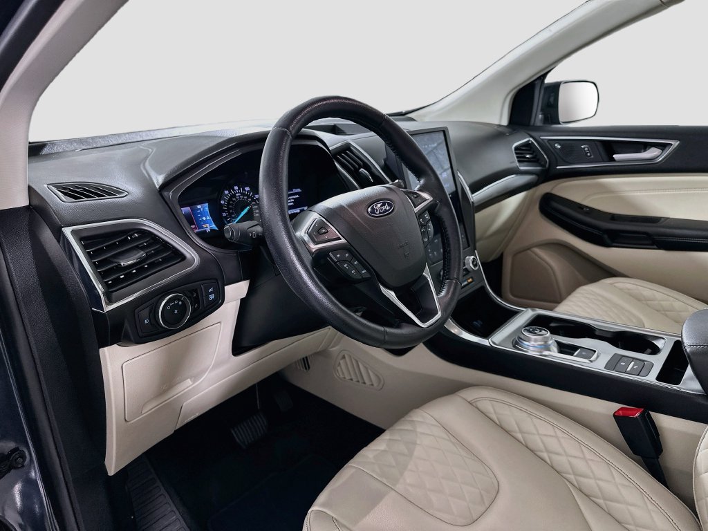 Certified 2023 Ford Edge Titanium AWD/4WD image 9