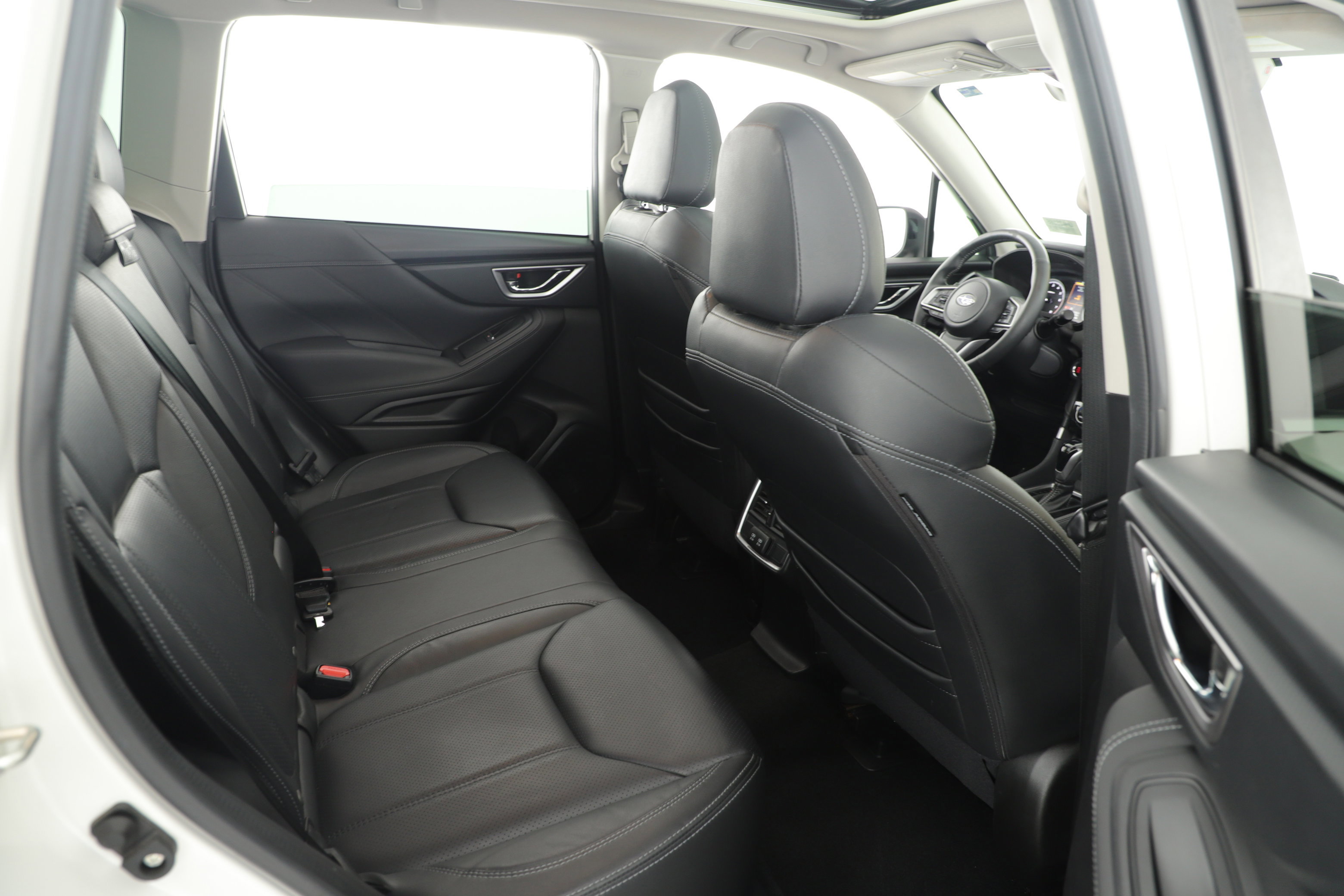 Used 2021 Subaru Forester Limited image 25