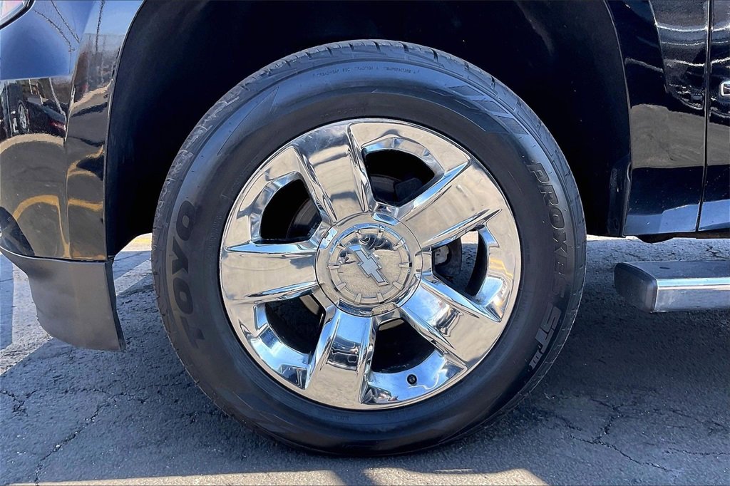 Used 2018 Chevrolet Tahoe LT w/ LT Signature Package image 8
