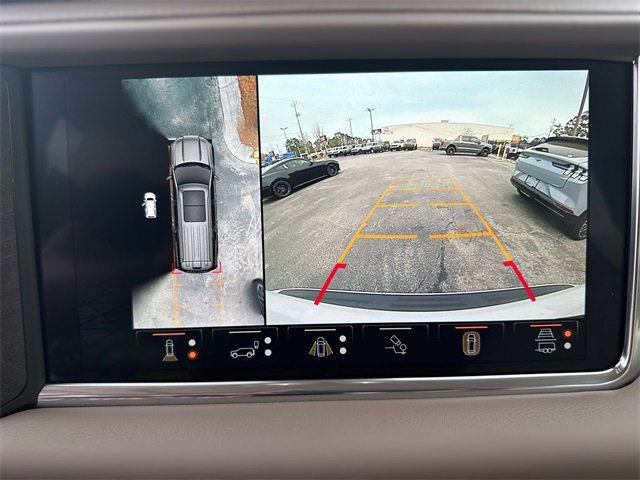 Used 2023 GMC Yukon Denali w/ Denali Reserve Package image 18