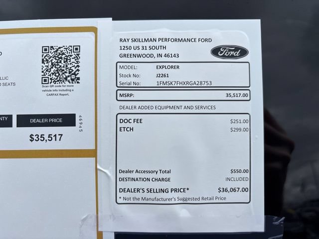 Certified 2024 Ford Explorer Limited RWD image 3