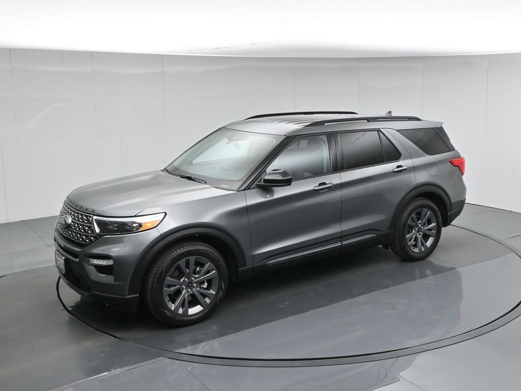 Certified 2023 Ford Explorer XLT w/ Equipment Group 202A image 43