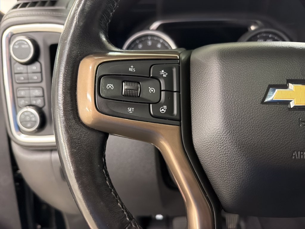 Used 2021 Chevrolet Silverado 1500 High Country w/ Technology Package AWD/4WD image 21